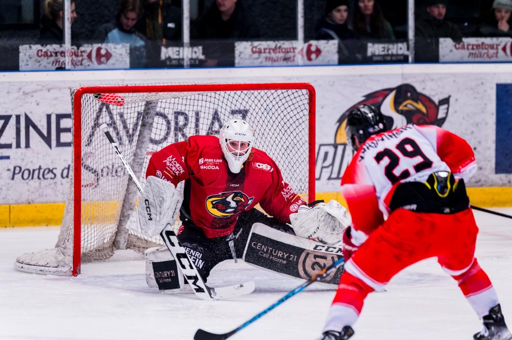 Morzine-Avoriaz 1 - 6 Valenciennes