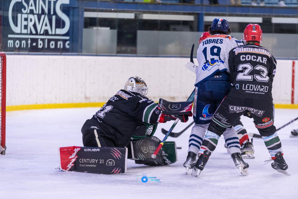 Mont-Blanc 4 - 2 Dunkerque