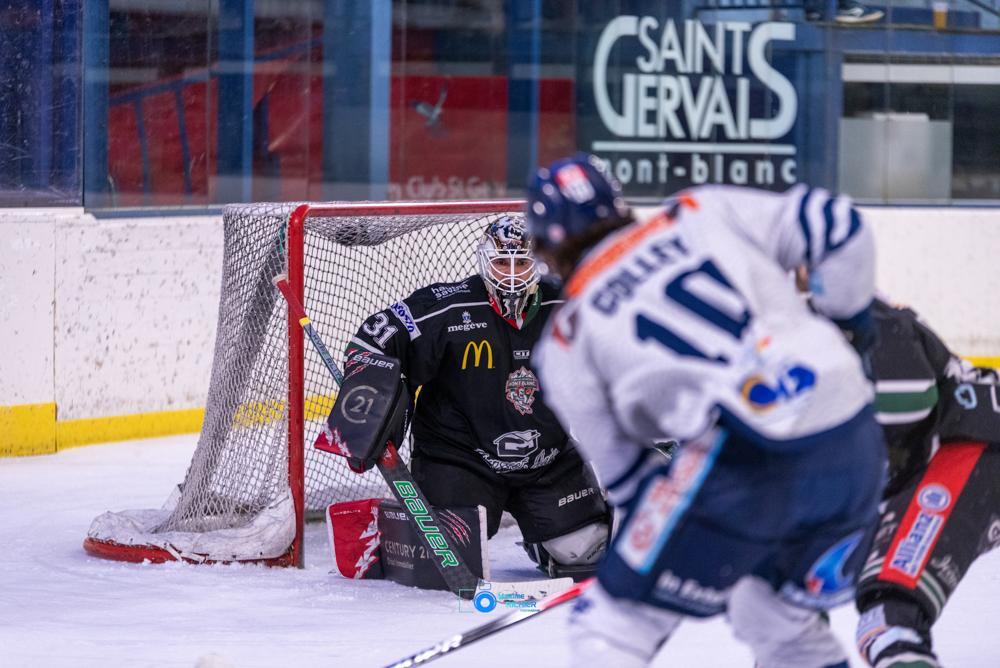 Mont-Blanc 4 - 2 Dunkerque