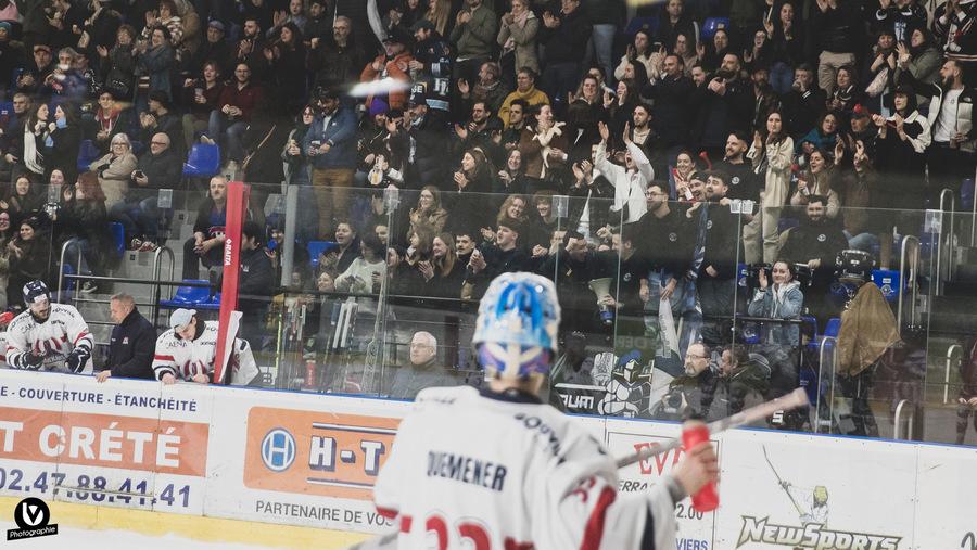 Tours  2 - 4 Caen 
