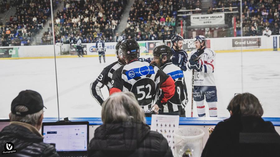 Tours  2 - 4 Caen 