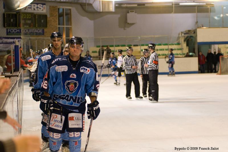 Angers  6 - 0 Caen 