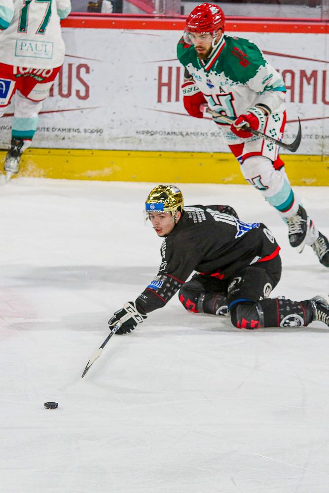 Amiens  4 - 3 Anglet