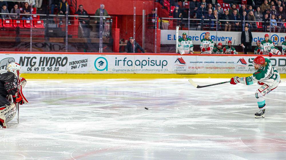 Amiens  4 - 3 Anglet