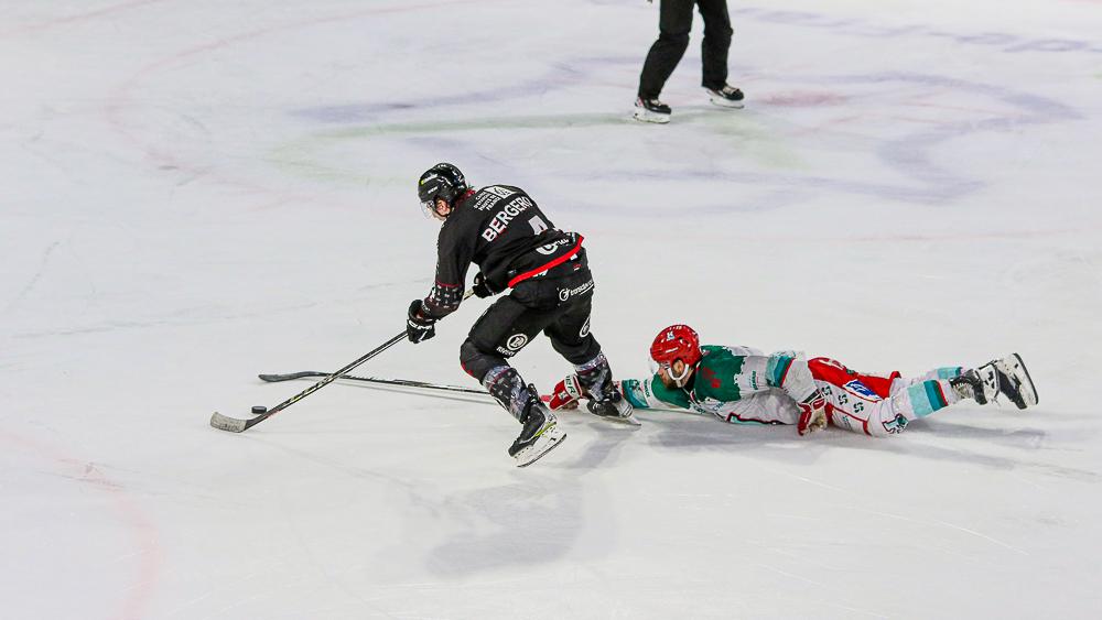Amiens  4 - 3 Anglet