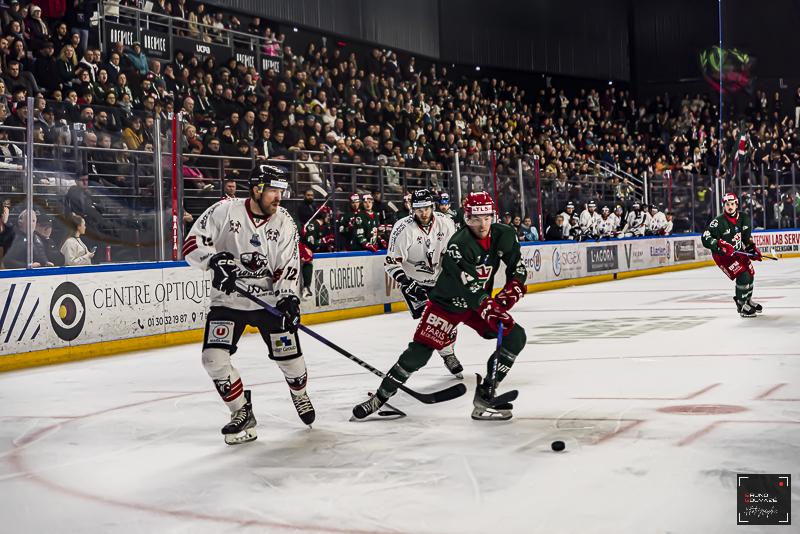 Cergy-Pontoise 7 - 3 Chamonix 