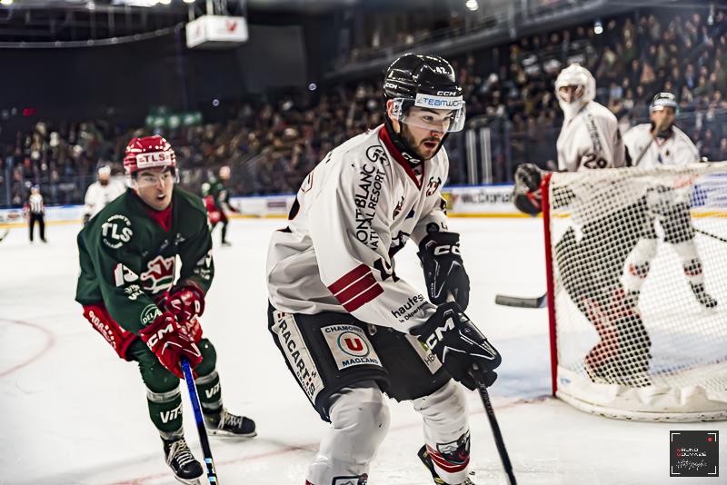 Cergy-Pontoise 7 - 3 Chamonix 