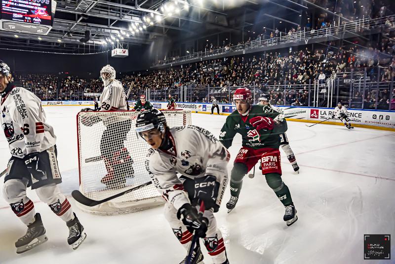 Cergy-Pontoise 7 - 3 Chamonix 