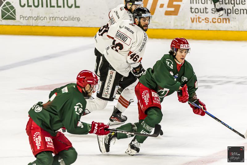 Cergy-Pontoise 7 - 3 Chamonix 