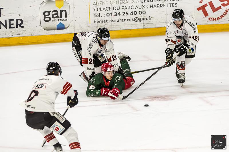 Cergy-Pontoise 7 - 3 Chamonix 