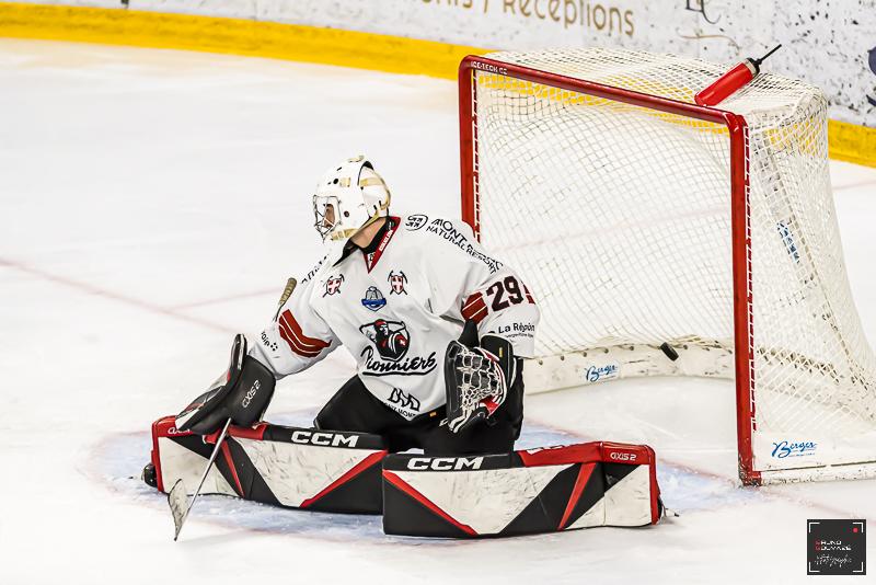 Cergy-Pontoise 7 - 3 Chamonix 