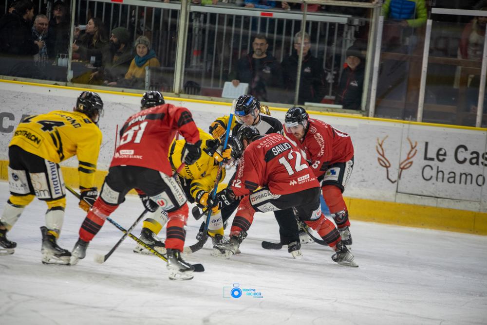 Chamonix  1 - 4 Rouen