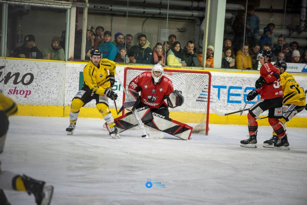 Chamonix  1 - 4 Rouen