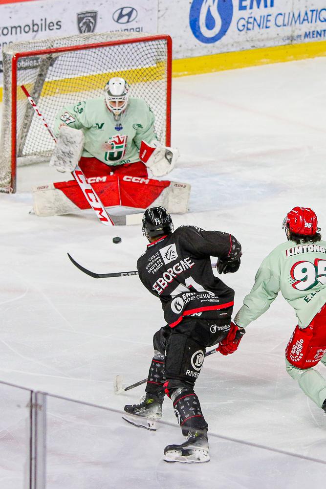 Amiens  2 - 1 Cergy-Pontoise