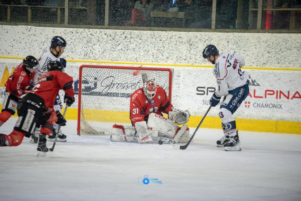 Chamonix  1 - 5 Angers 