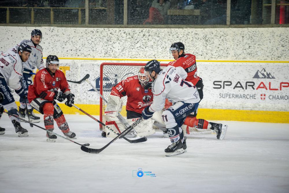 Chamonix  1 - 5 Angers 