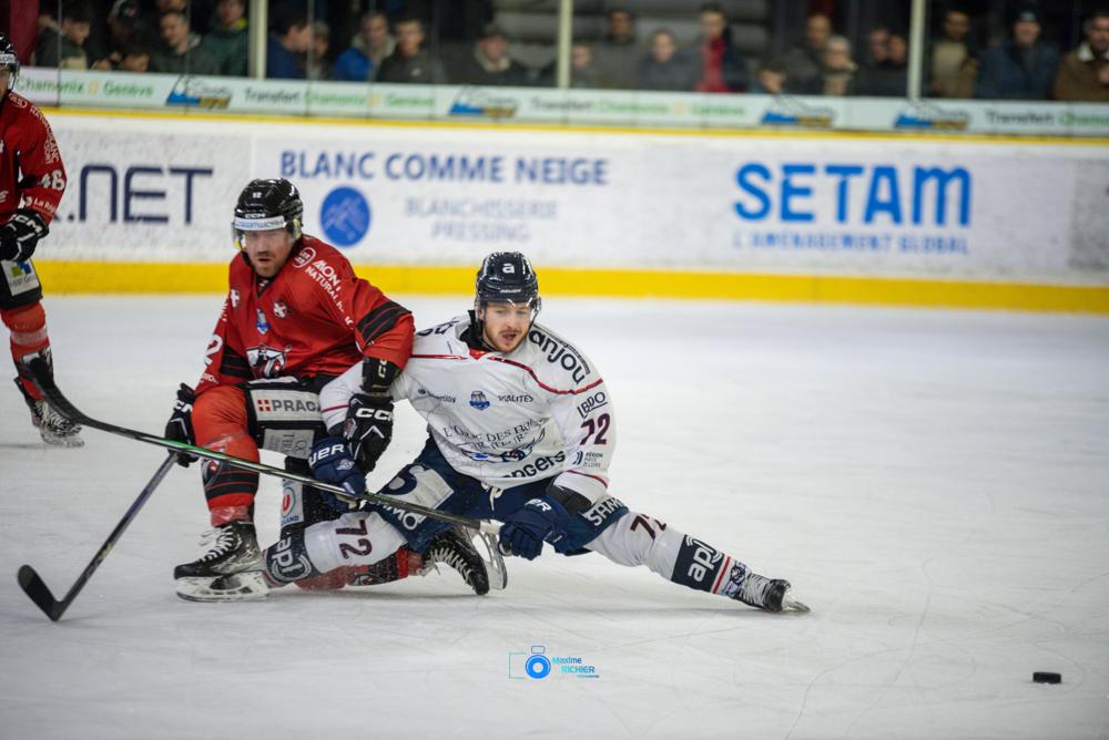 Chamonix  1 - 5 Angers 