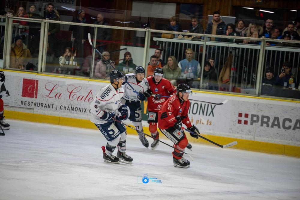 Chamonix  1 - 5 Angers 