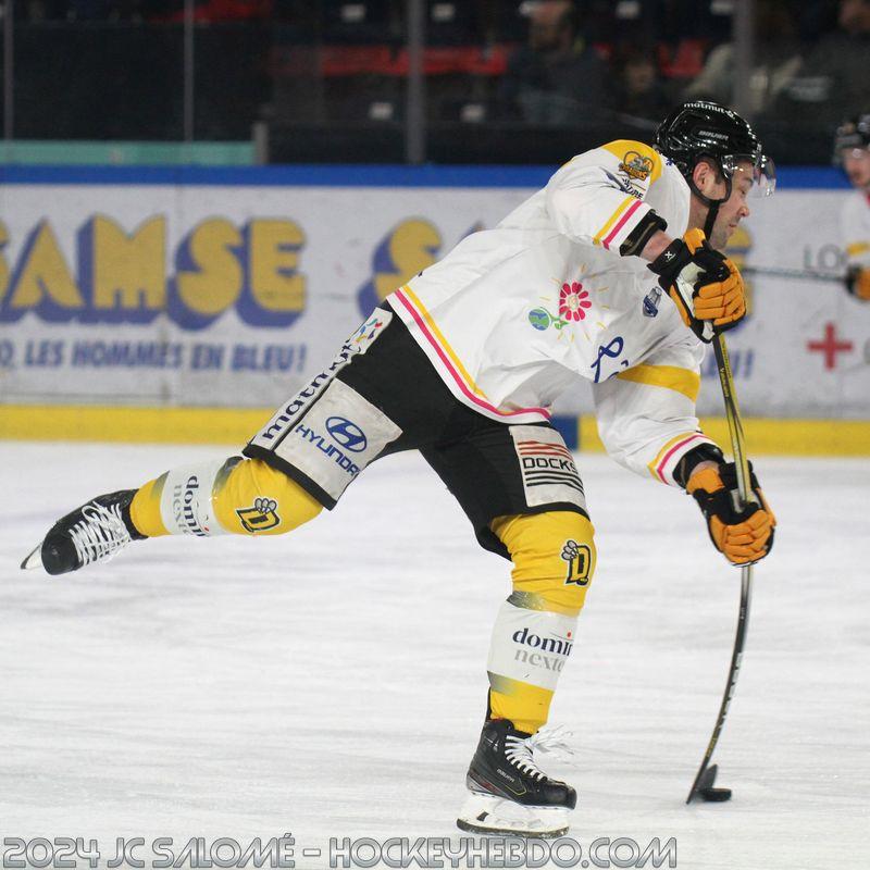 Grenoble  3 - 6 Rouen