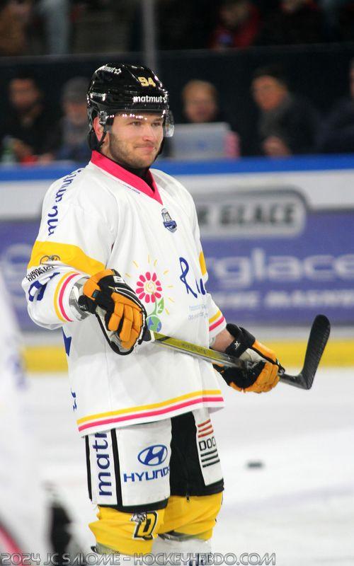 Grenoble  3 - 6 Rouen
