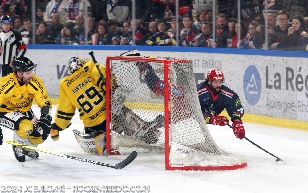 Grenoble  3 - 6 Rouen