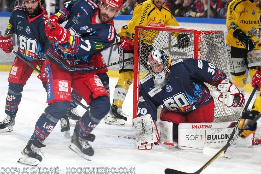 Grenoble  3 - 6 Rouen