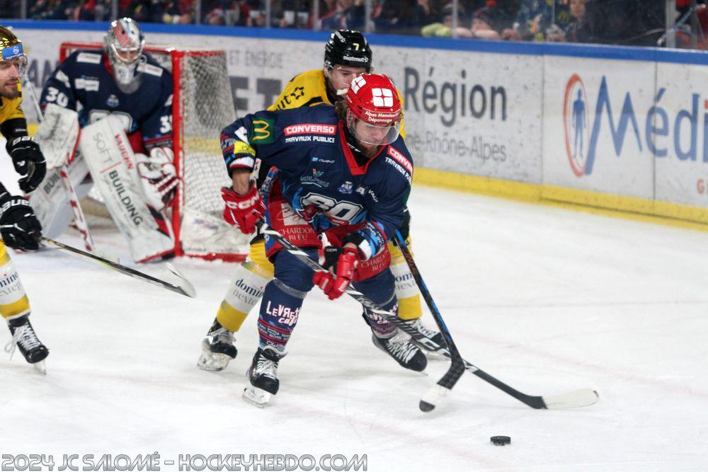 Grenoble  3 - 6 Rouen
