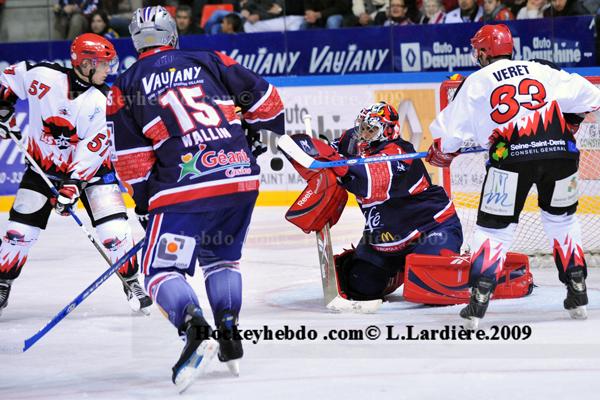 Grenoble  7 - 3 Neuilly/Marne