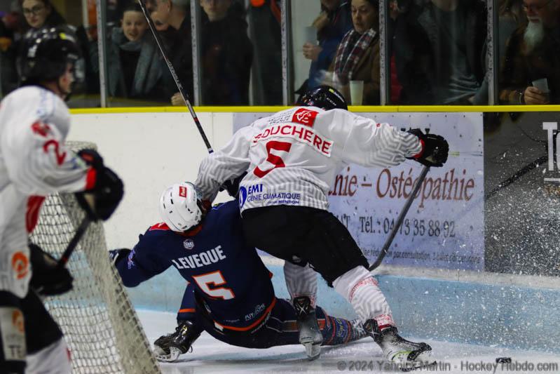 Clermont-Ferrand 5 - 3 Amiens II