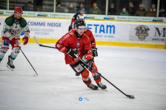 Chamonix  2 - 5 Anglet