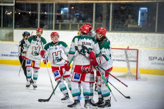 Chamonix  2 - 5 Anglet
