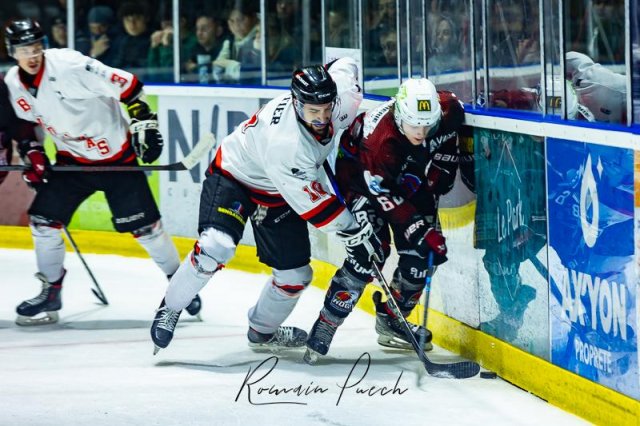 Photo hockey match La Roche-sur-Yon - Toulouse-Blagnac le 09/03/2024