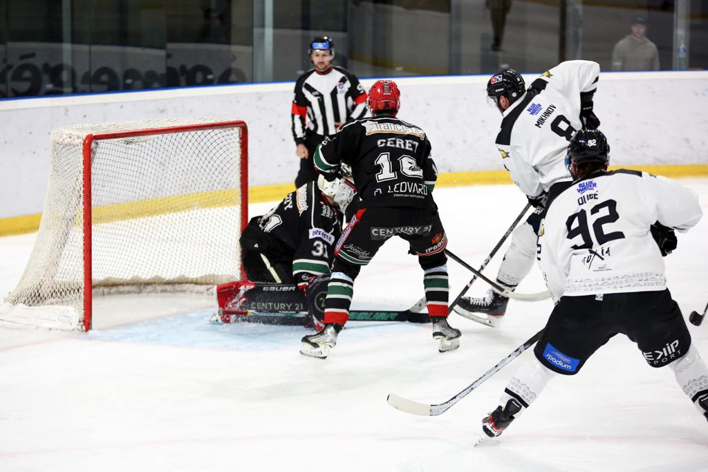Mont-Blanc 8 - 4 Brest 