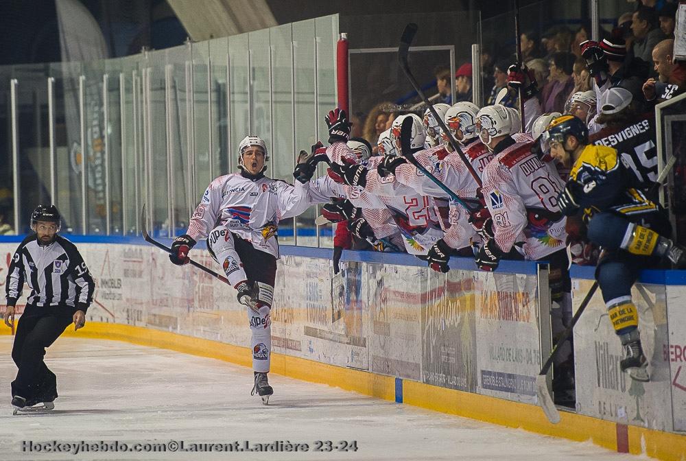 Villard-de-Lans 4 - 2 La Roche-sur-Yon