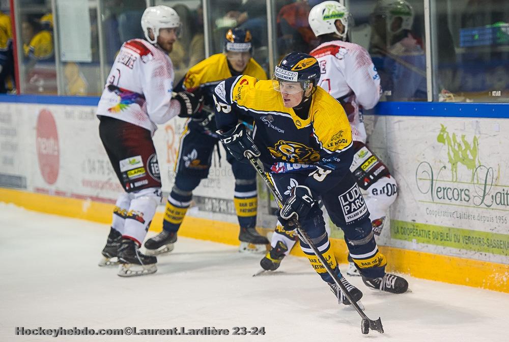 Villard-de-Lans 4 - 2 La Roche-sur-Yon