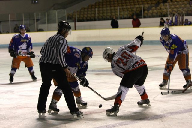 Photo hockey match Clermont-Ferrand - Courchevel-Méribel-Pralognan le 17/10/2009