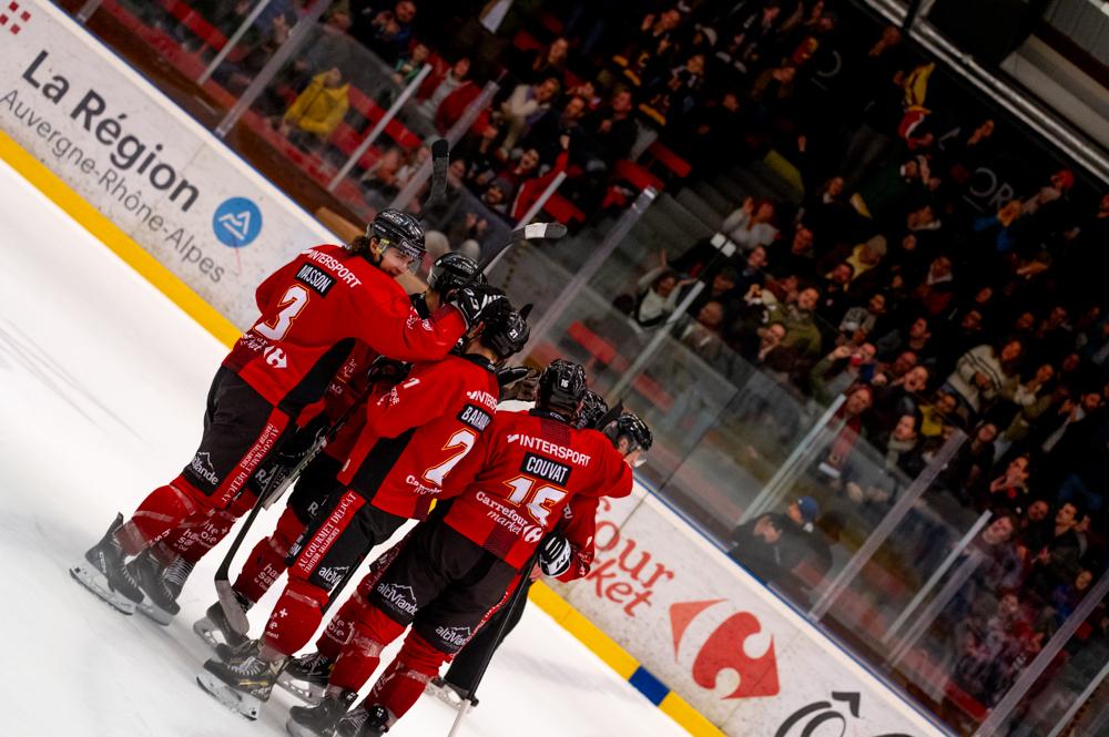 Morzine-Avoriaz 6 - 2 Valenciennes