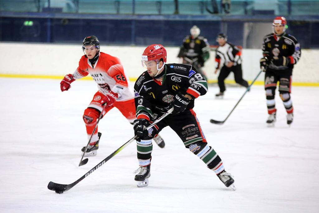 Mont-Blanc 5 - 2 Valenciennes