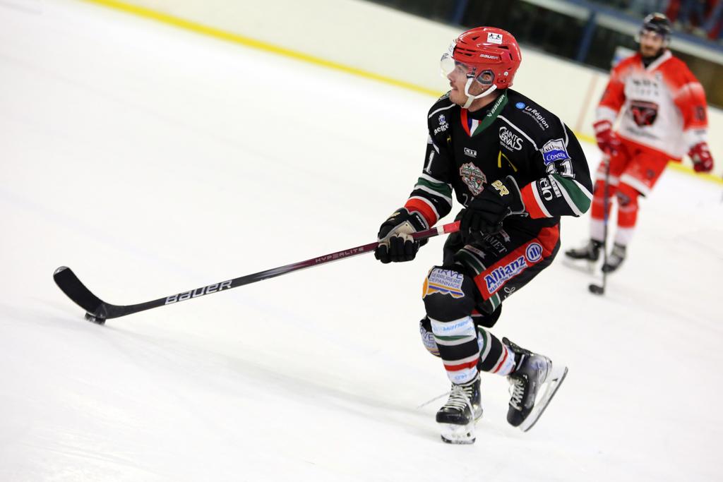 Mont-Blanc 5 - 2 Valenciennes