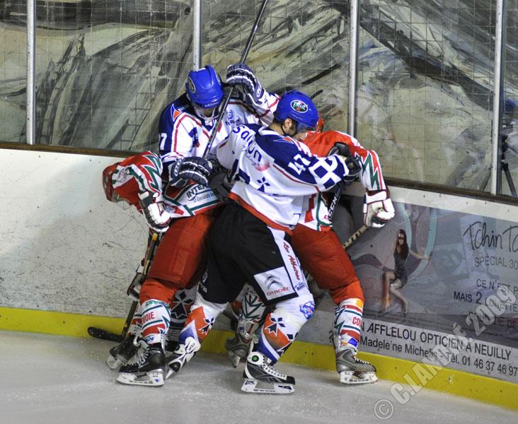 Courbevoie  3 - 8 Brest 