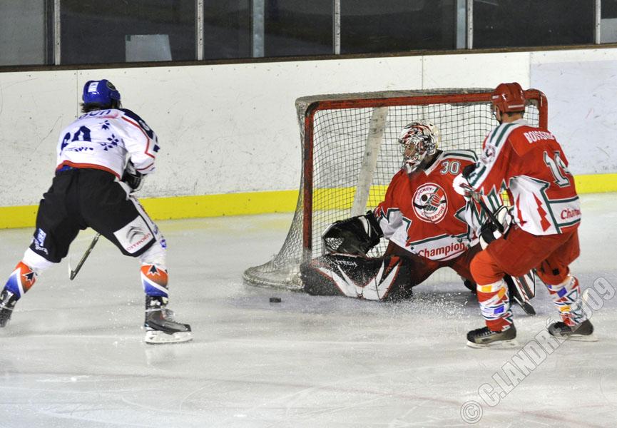 Courbevoie  3 - 8 Brest 