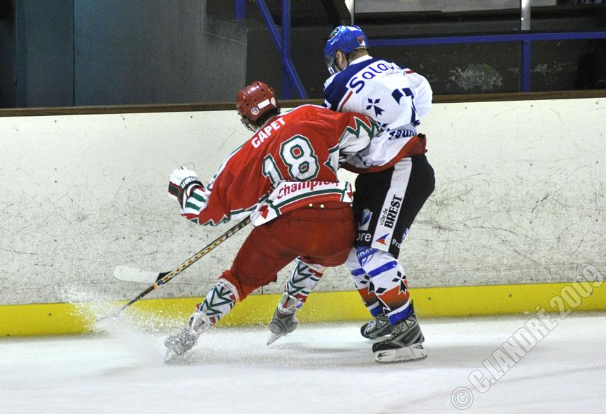 Courbevoie  3 - 8 Brest 