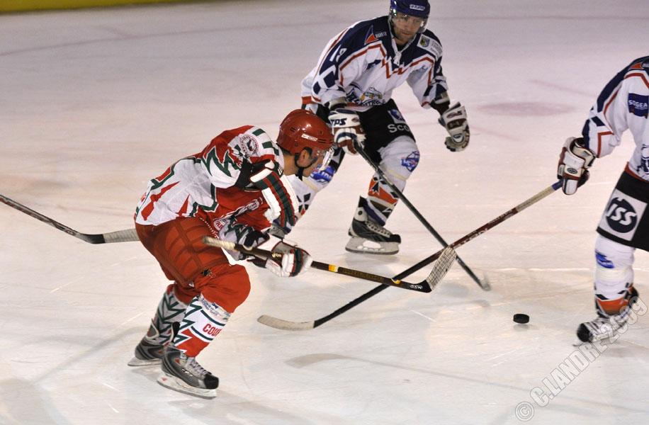 Courbevoie  3 - 8 Brest 