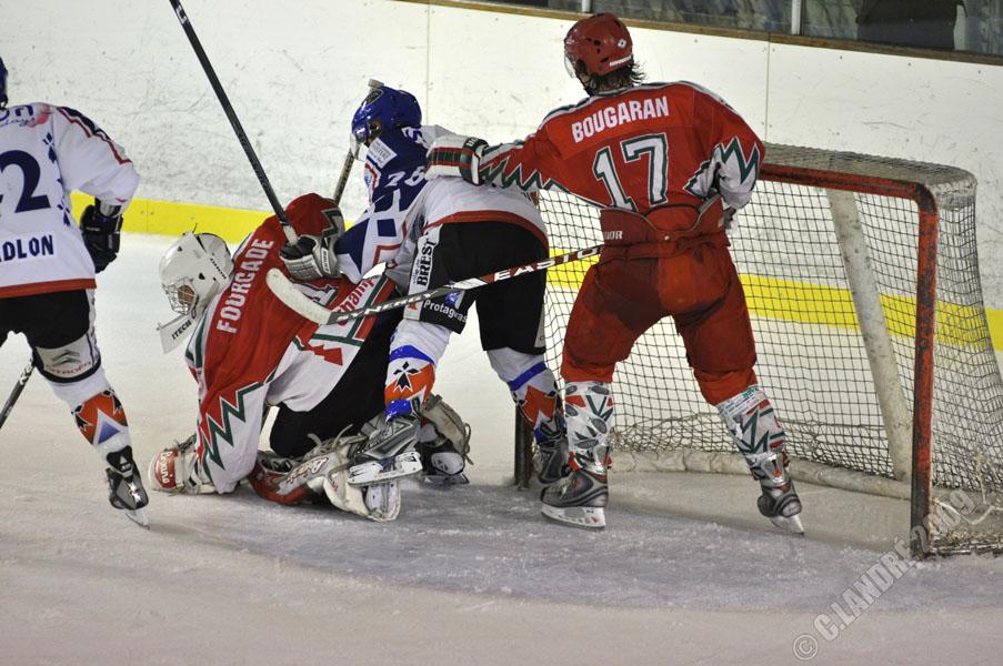 Courbevoie  3 - 8 Brest 