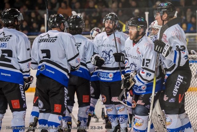 Photo hockey match Villard-de-Lans - Courchevel-Méribel-Pralognan le 20/04/2024