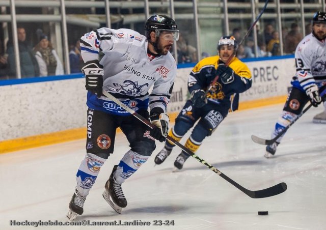 Photo hockey match Villard-de-Lans - Courchevel-Méribel-Pralognan le 20/04/2024