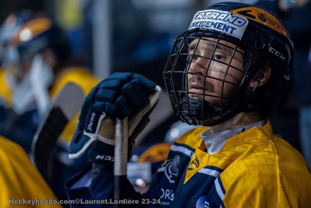 Photo hockey match Villard-de-Lans - Courchevel-Méribel-Pralognan le 20/04/2024