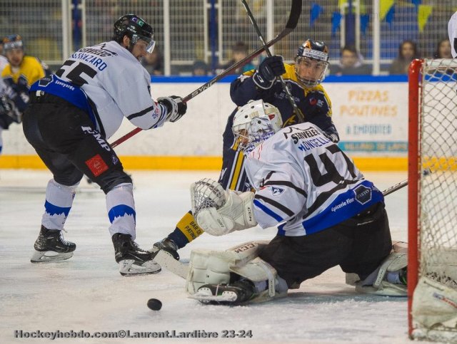 Photo hockey match Villard-de-Lans - Courchevel-Méribel-Pralognan le 21/04/2024
