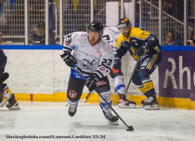 Photo hockey match Villard-de-Lans - Courchevel-Méribel-Pralognan le 21/04/2024