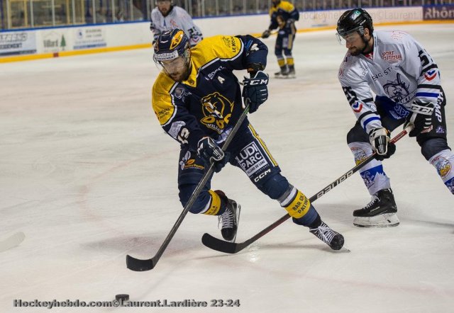 Photo hockey match Villard-de-Lans - Courchevel-Méribel-Pralognan le 21/04/2024